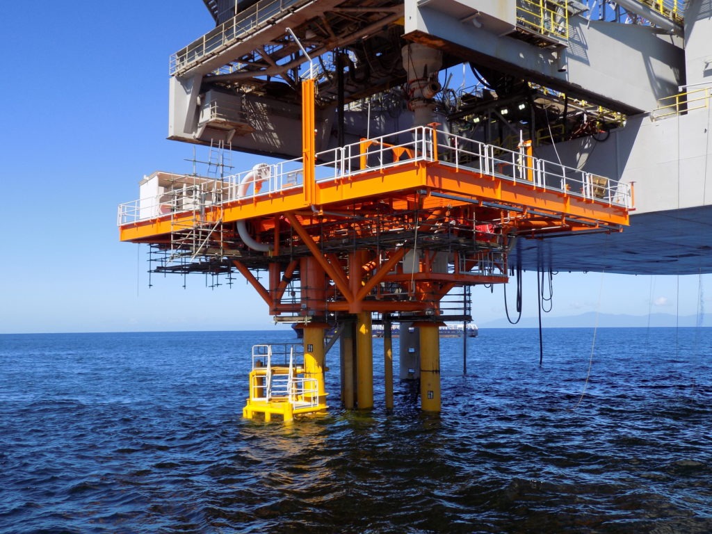 Offshore structure design - Sea Swift platform installed